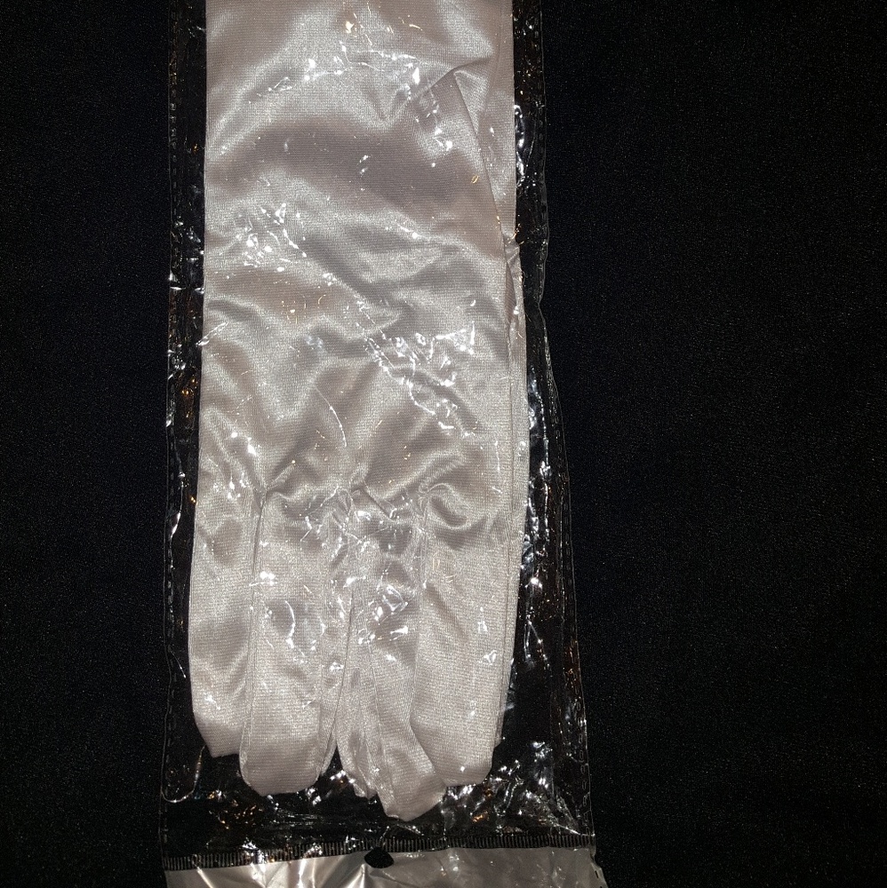 Elbow length gloves